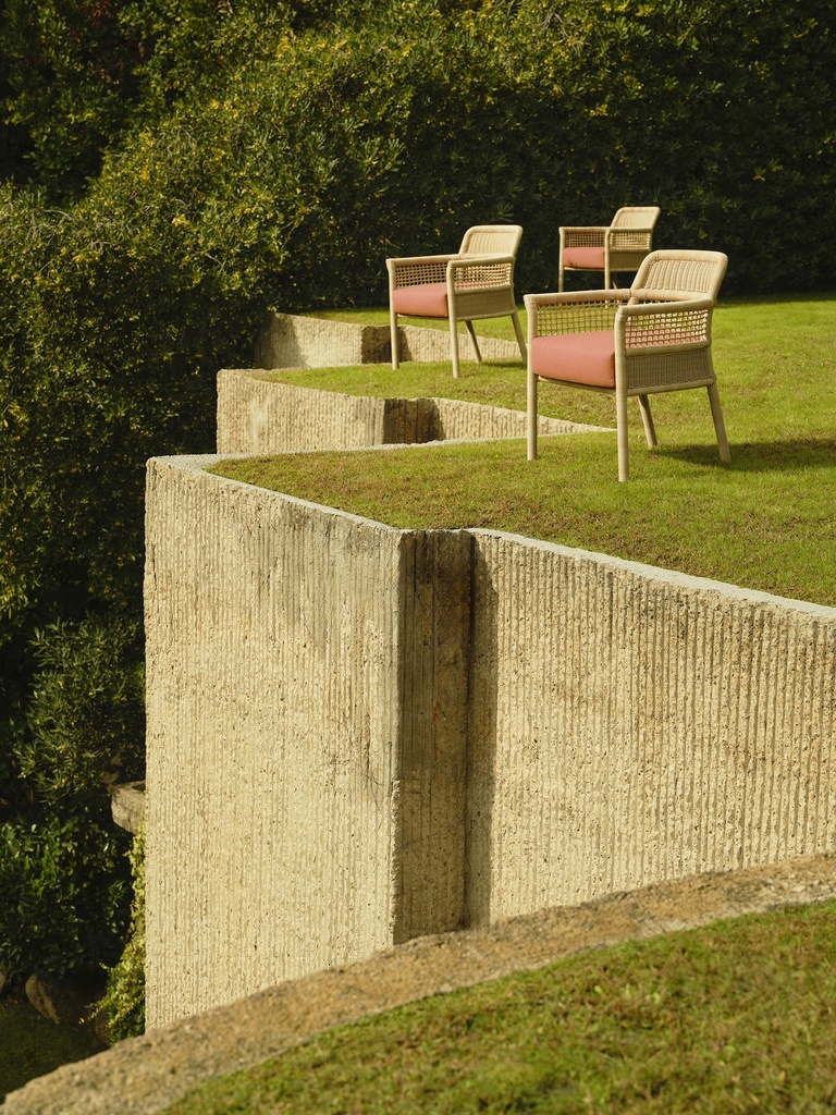 ESCALA SILLÓN COMEDOR