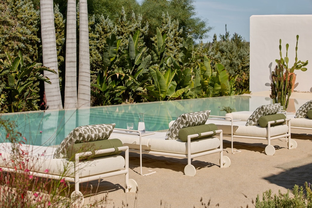 RIVOLI MESA AUXILIAR