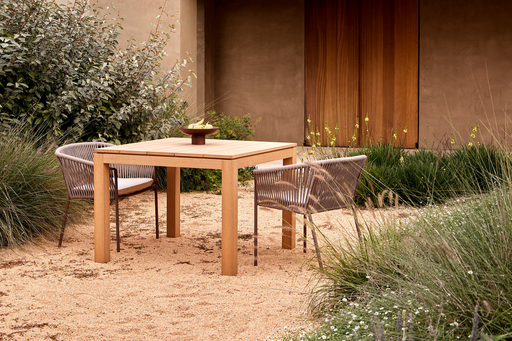 KUBIK MESA COMEDOR CUADRADA