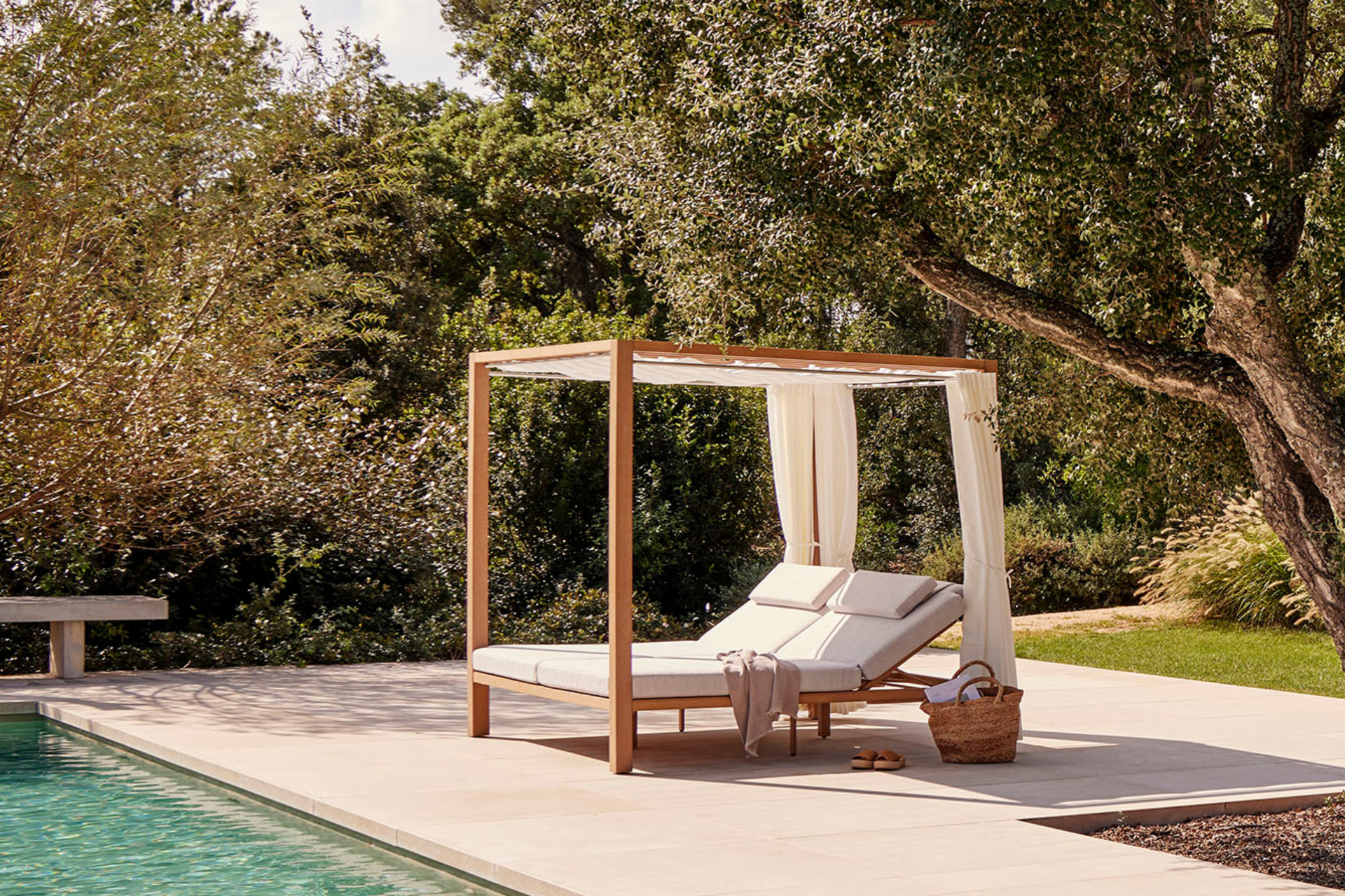 KAHN TUMBONA DOBLE SIN CORTINAS