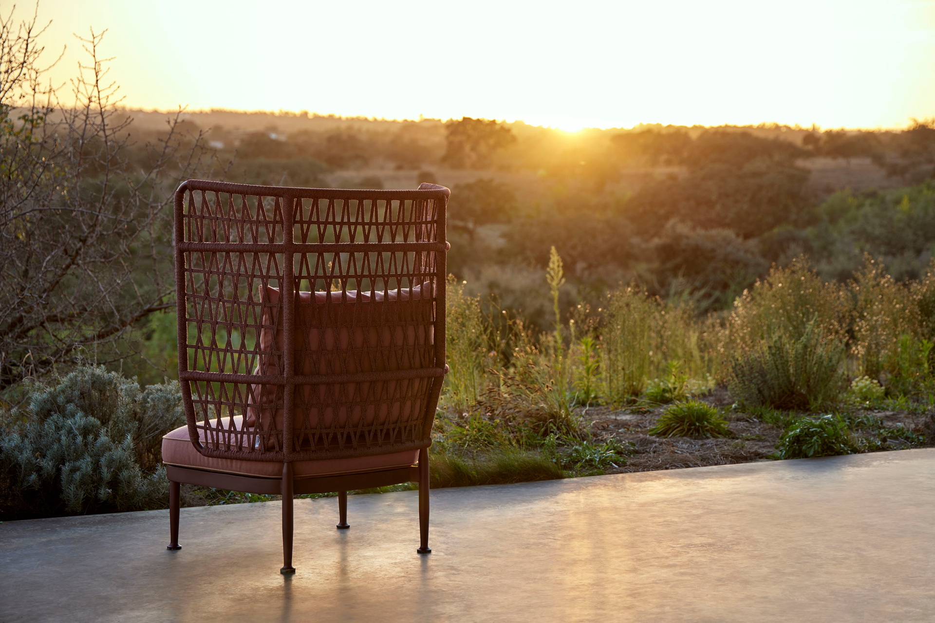 CURIO SILLÓN RESPALDO ALTO