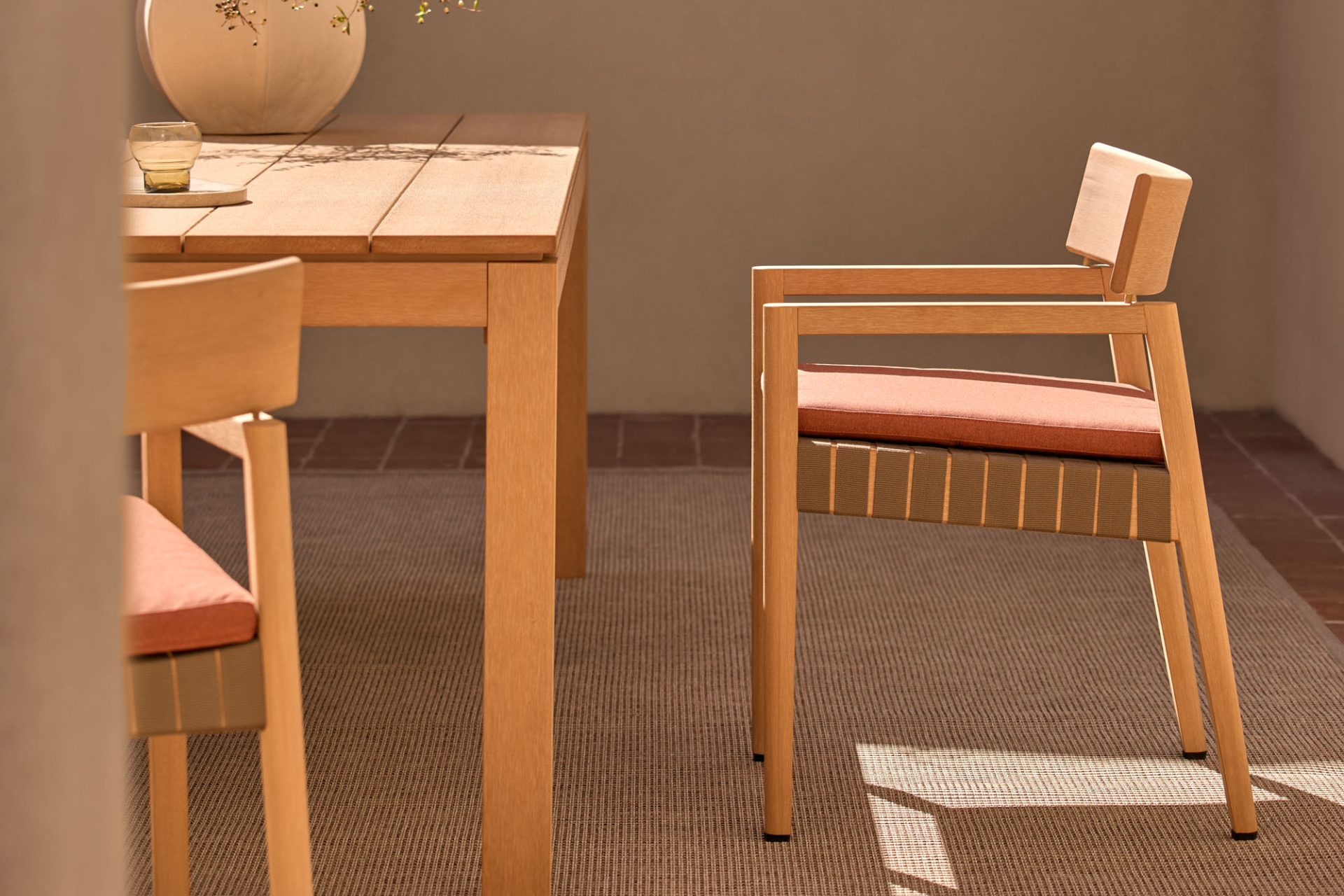 KUBIK SILLÓN COMEDOR